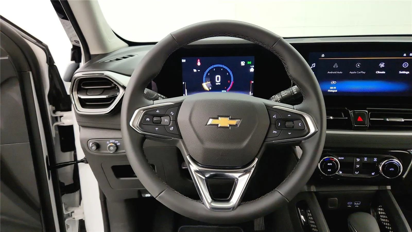 New 2026 Chevrolet TrailBlazer LT w/ Convenience Package image 33