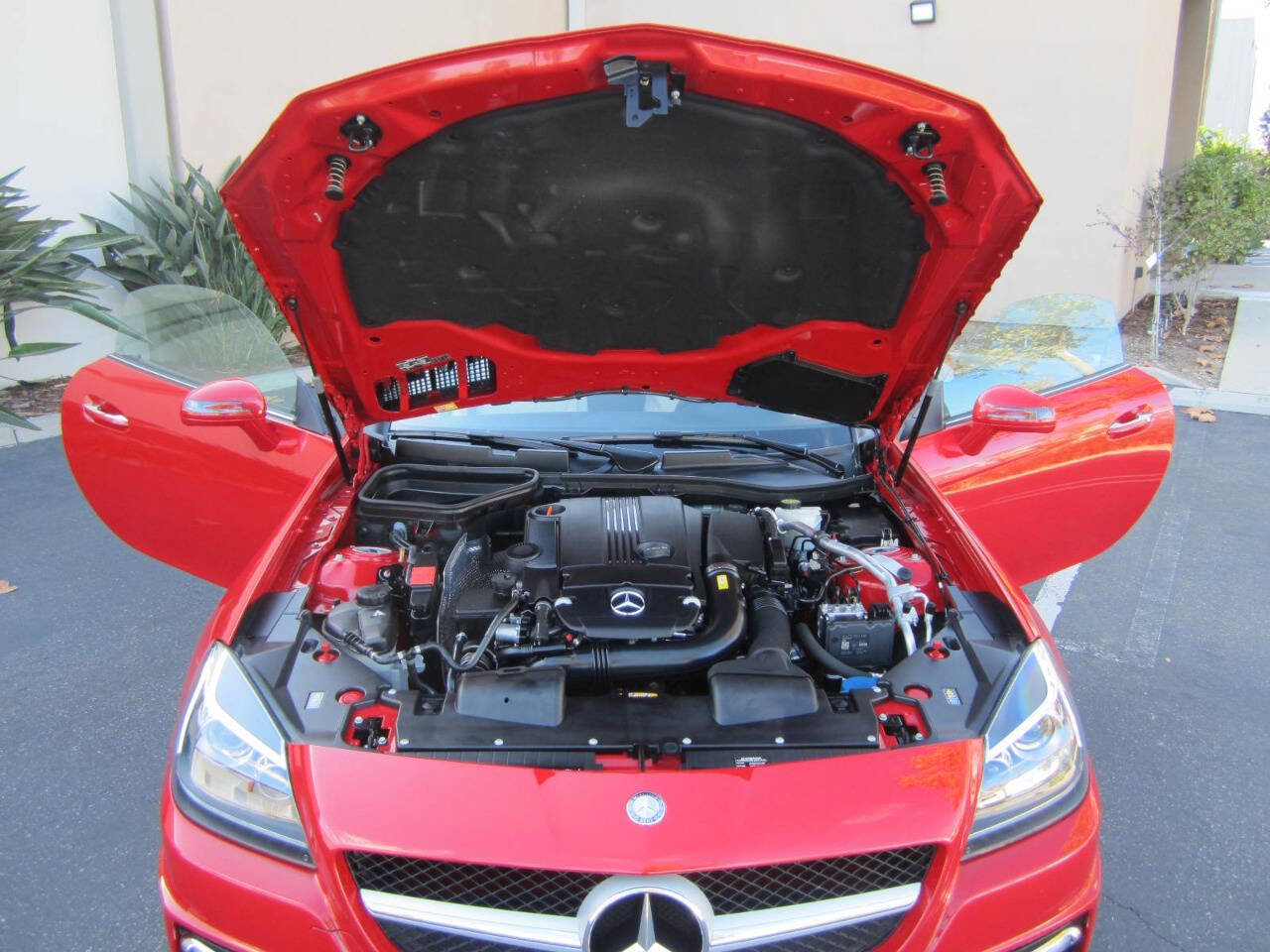 Used 2014 Mercedes-Benz SLK 250 image 12