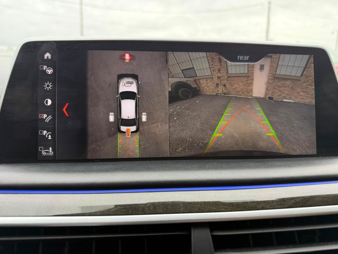 Used 2018 BMW 750i xDrive AWD/4WD image 38