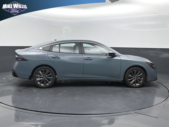 Used 2026 Nissan Sentra SL w/ Floor Mat Package FWD image 8