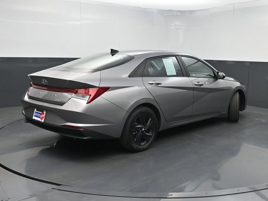 Used 2023 Hyundai Elantra Blue FWD image 21