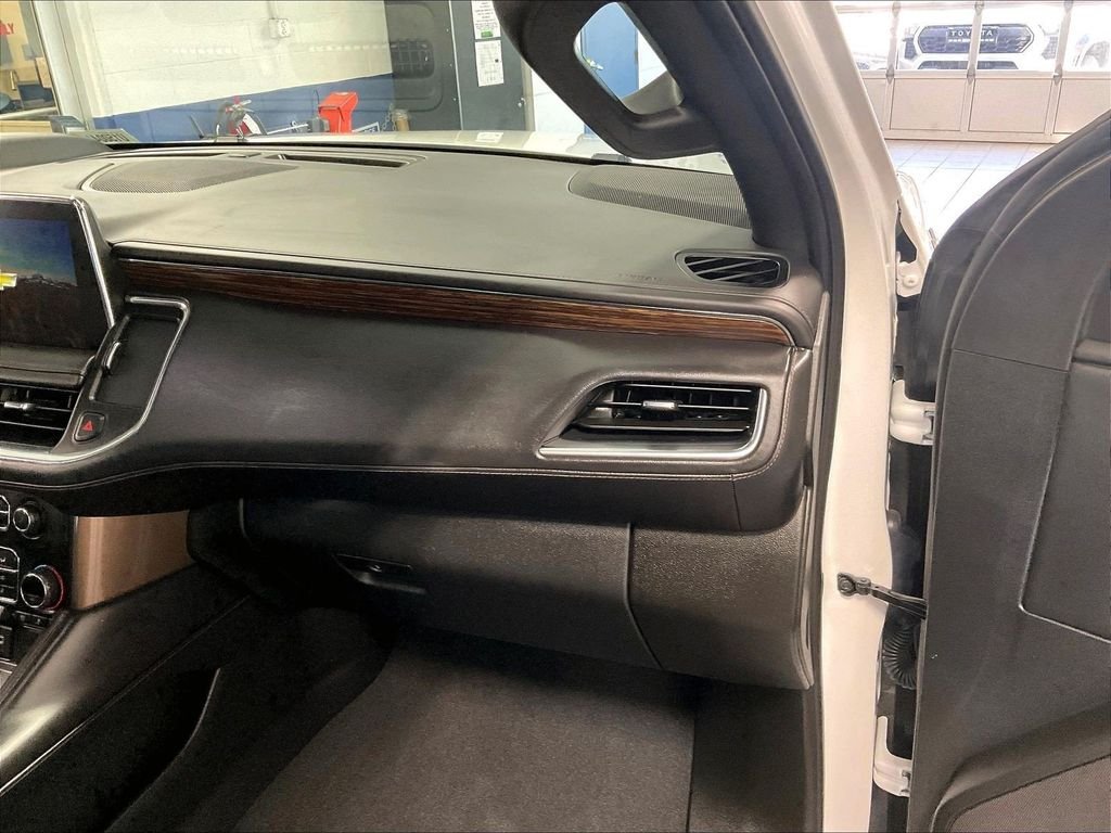 Used 2024 Chevrolet Tahoe High Country w/ Advanced Technology Package AWD/4WD image 13