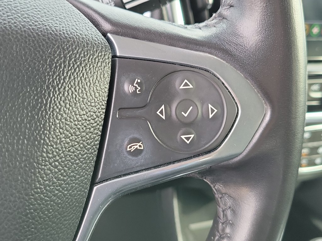 Used 2020 Chevrolet Traverse LT w/ LPO, Floor Liner Package AWD/4WD image 21