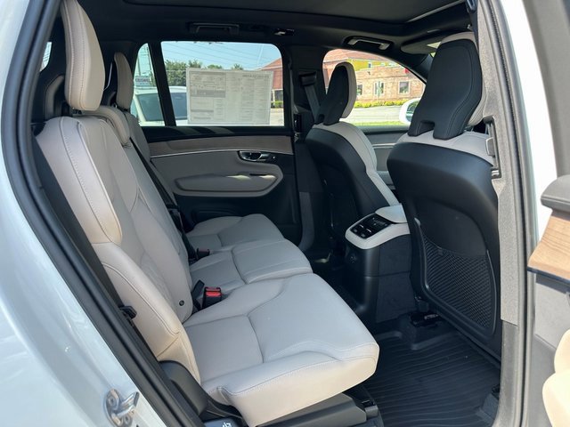 New 2026 Volvo XC90 T8 Plus image 14