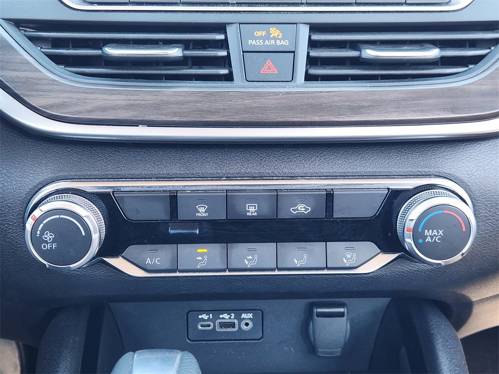 Used 2024 Nissan Altima 2.5 SV image 14