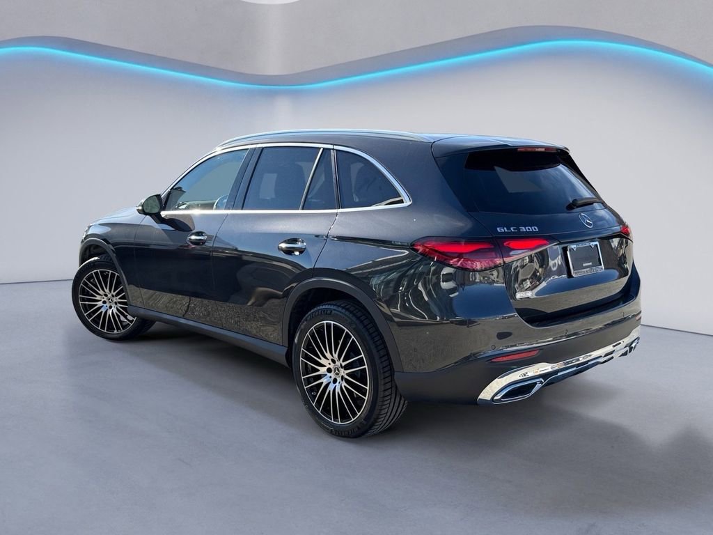 Certified 2025 Mercedes-Benz GLC 300 4MATIC image 7