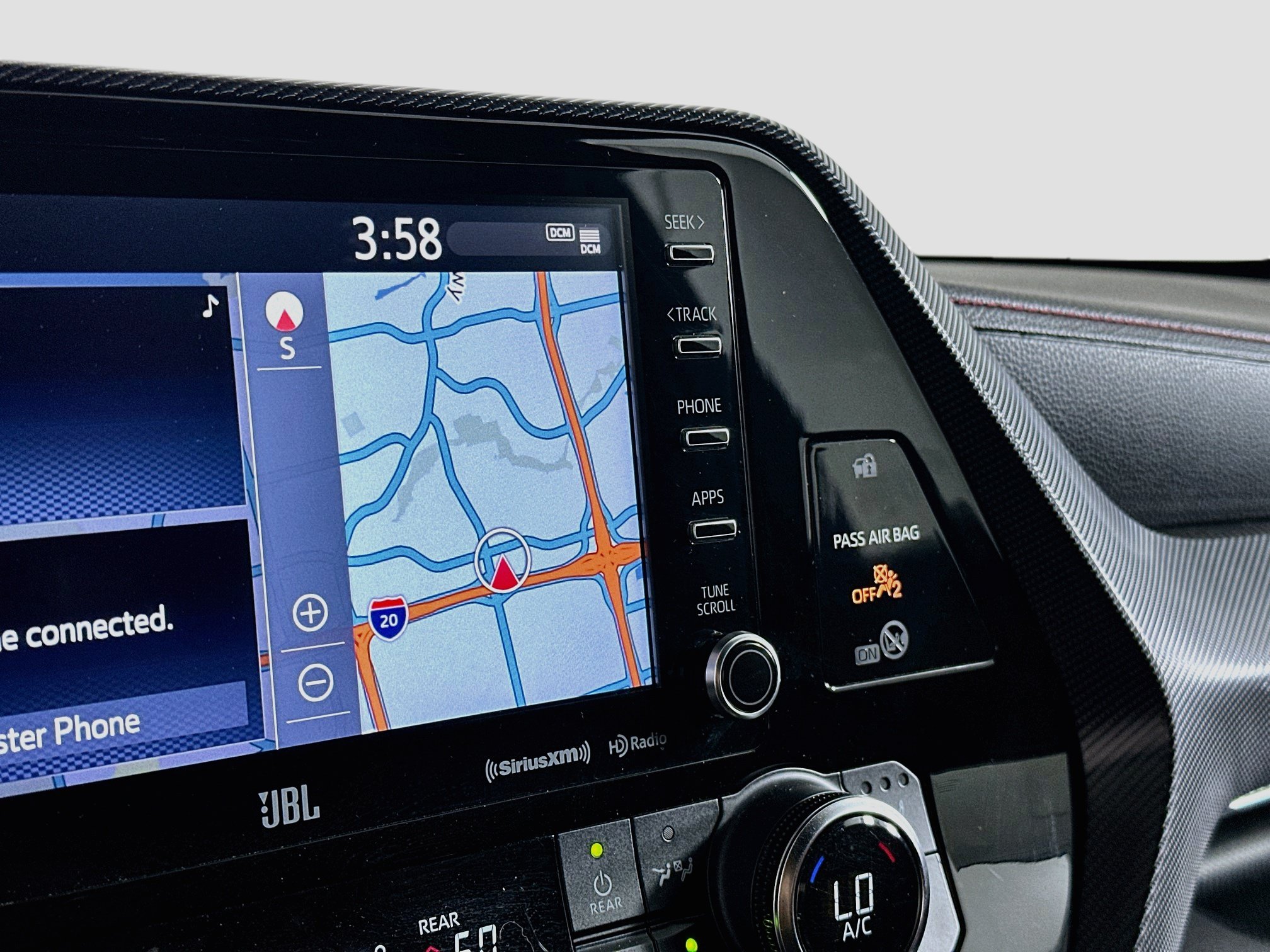 Used 2021 Toyota Highlander XSE FWD image 22