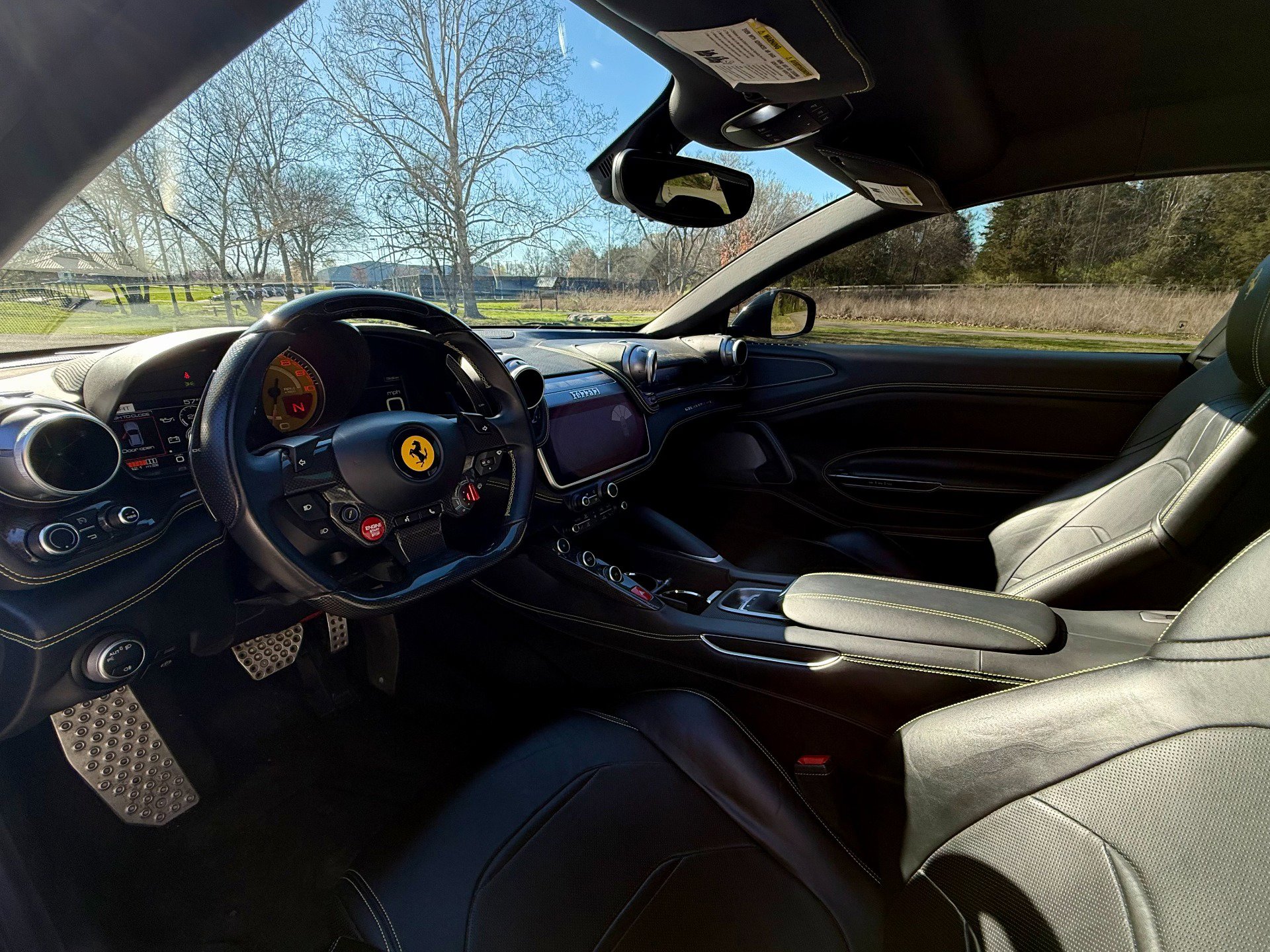 Used 2018 Ferrari GTC4Lusso T image 11
