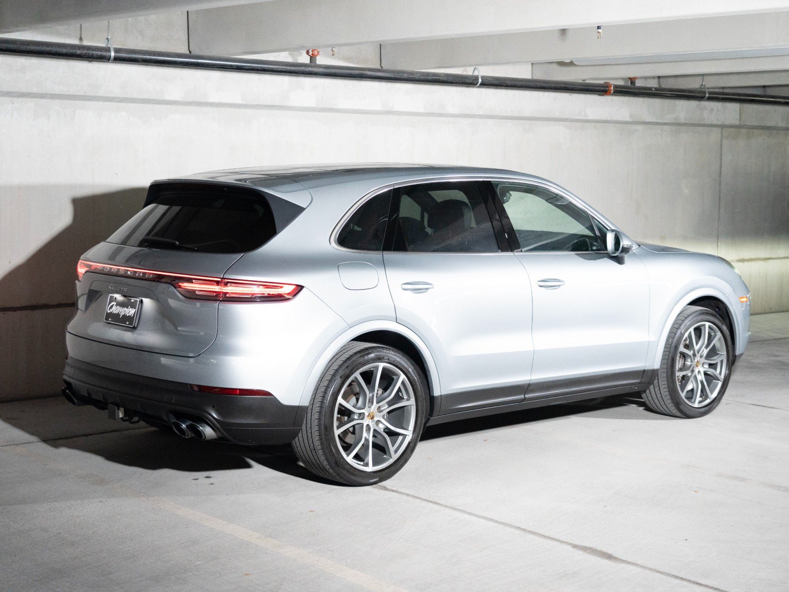 Certified 2023 Porsche Cayenne AWD/4WD image 9