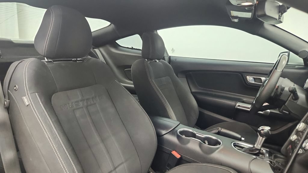 Used 2018 Ford Mustang GT RWD image 20
