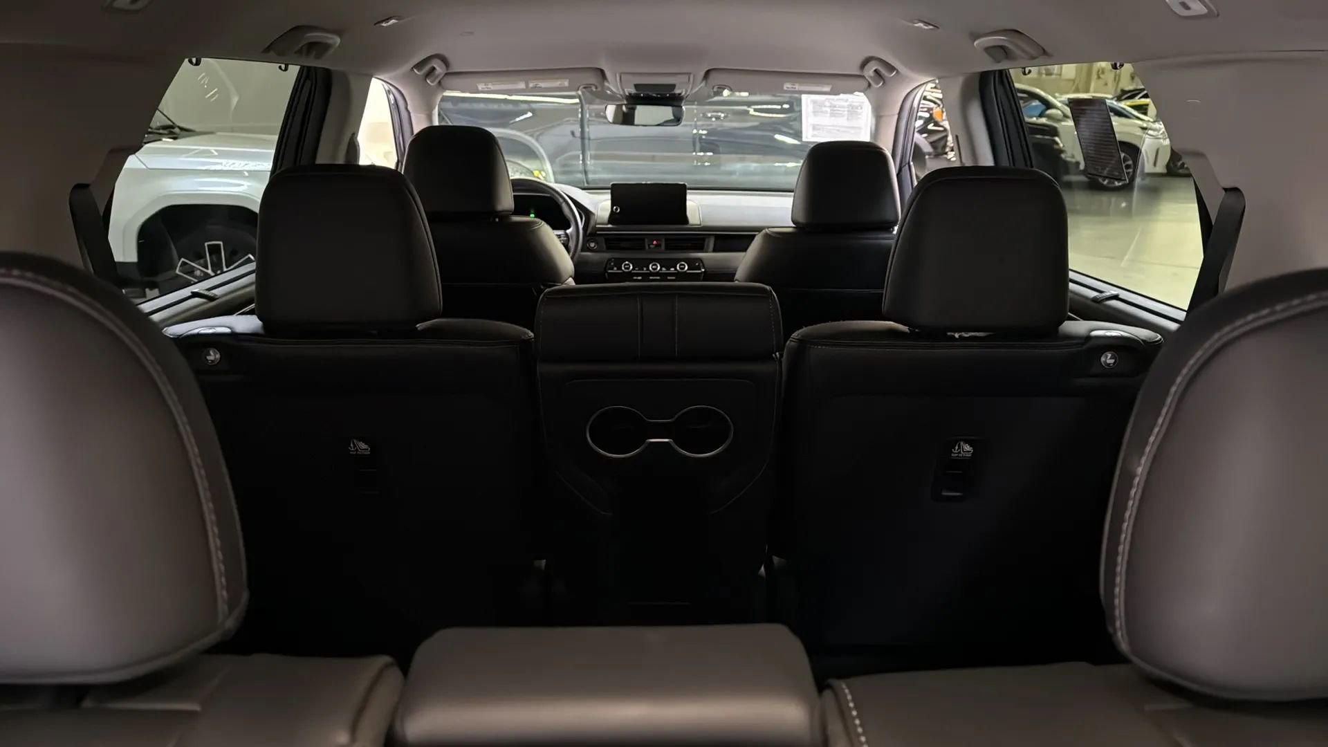 Used 2025 Honda Pilot EX image 23