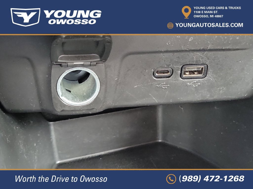 Used 2025 Chevrolet Trax LS w/ LS Convenience Package FWD image 20