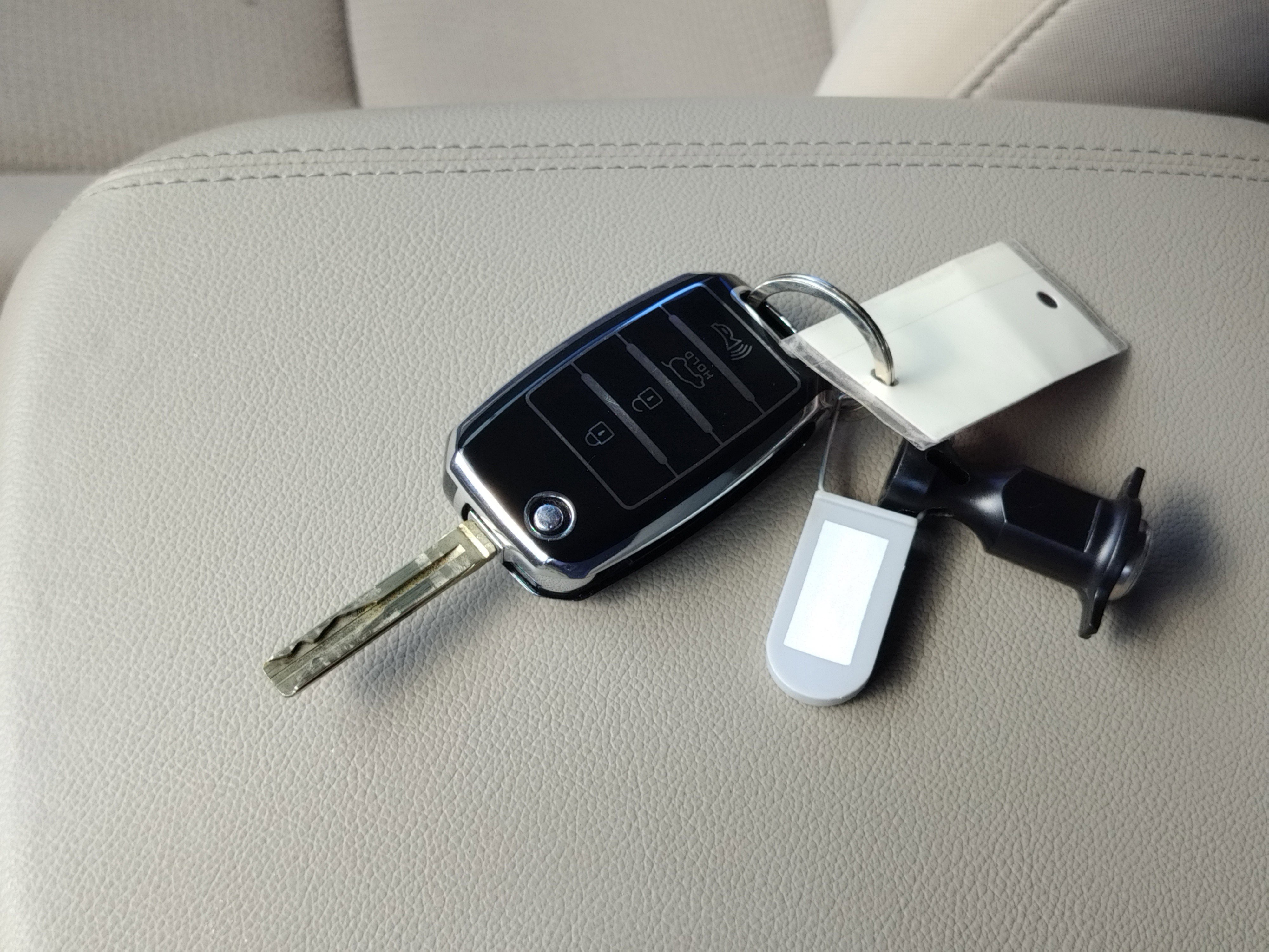 Used 2020 Kia Sedona L image 30