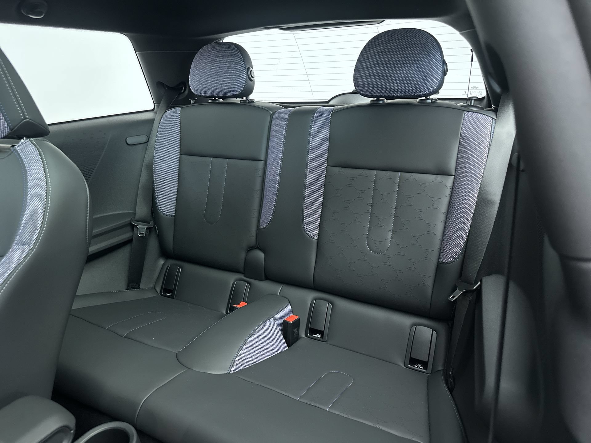 New 2026 MINI Cooper 2-Door Hardtop FWD image 23