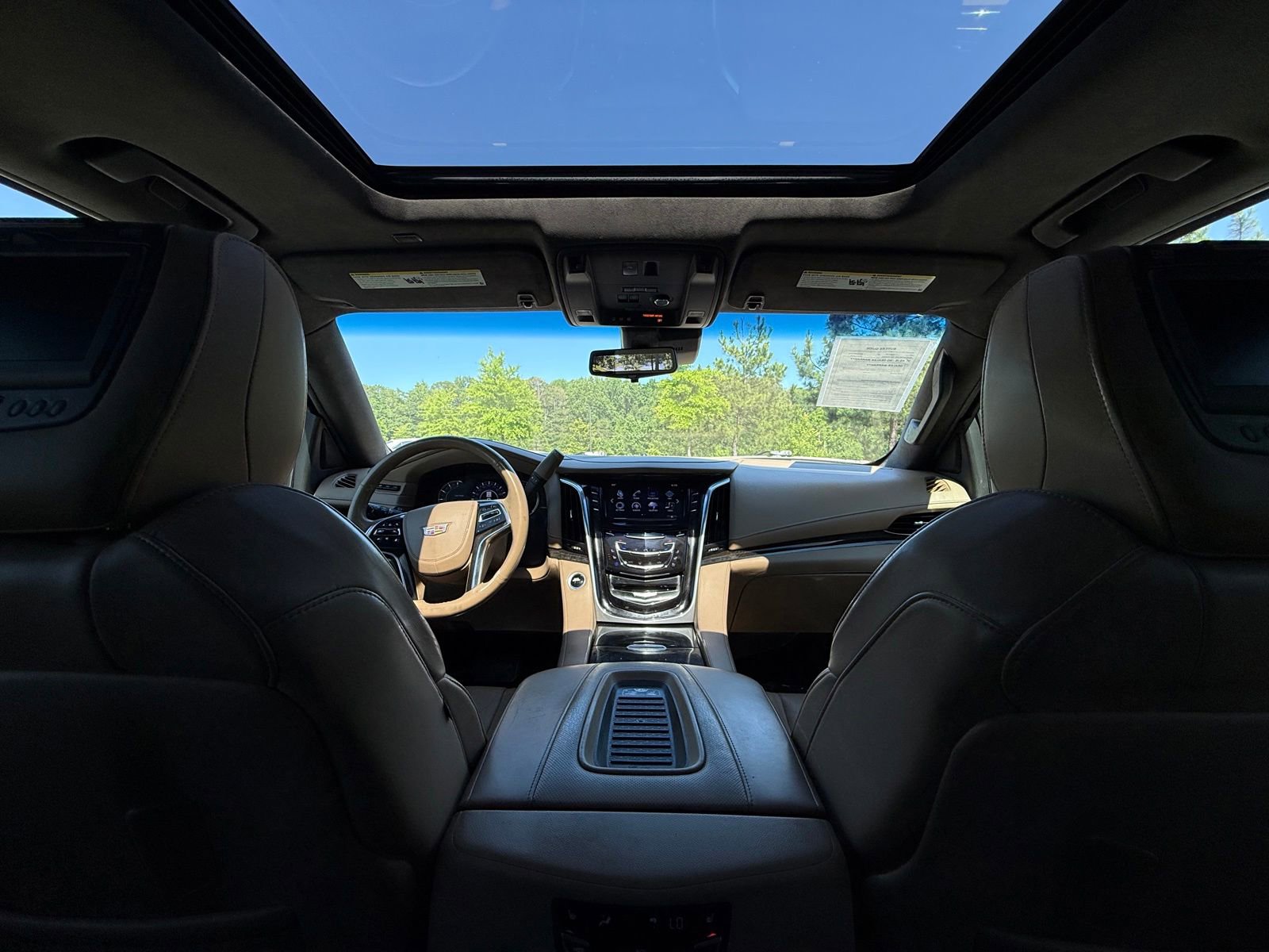 Used 2019 Cadillac Escalade ESV Platinum AWD/4WD image 33