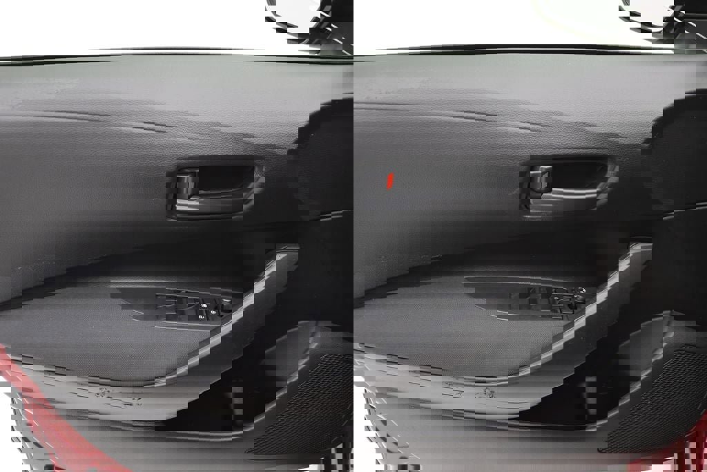 Used 2022 Toyota Corolla LE image 14