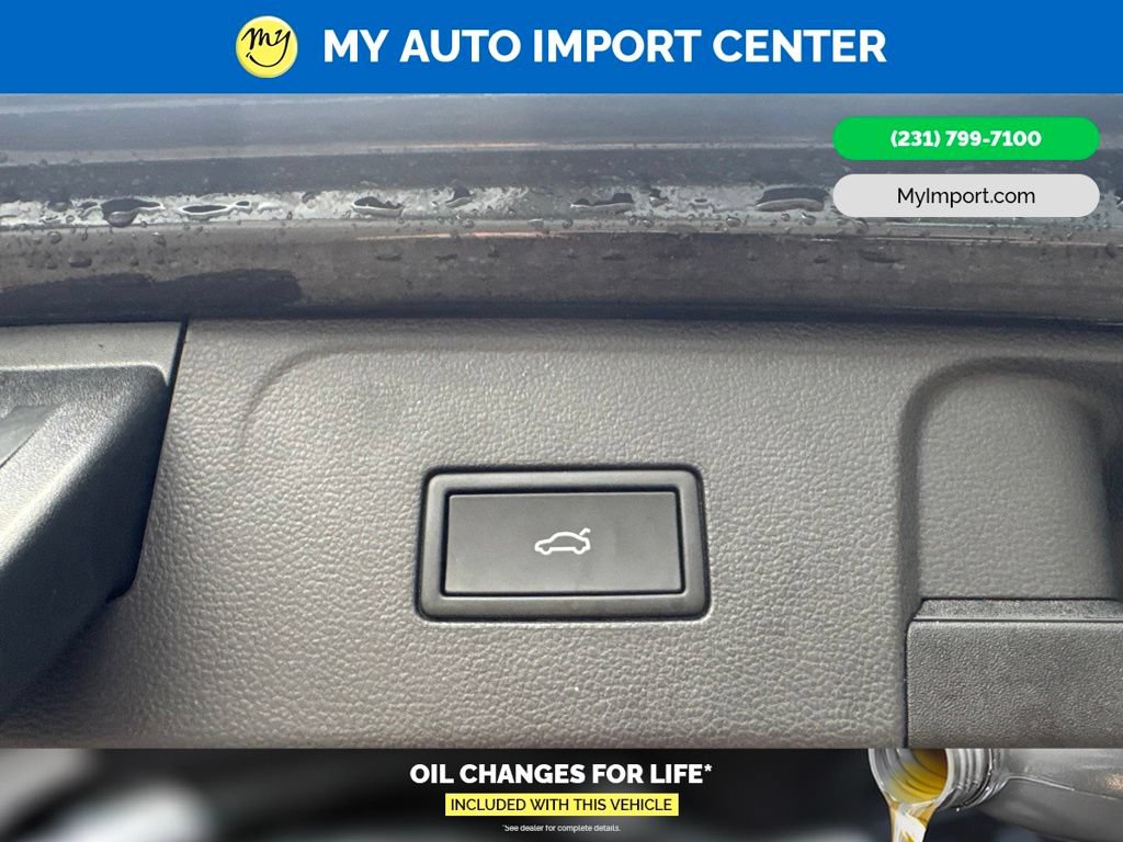 Used 2025 Volkswagen Atlas SEL AWD/4WD image 29