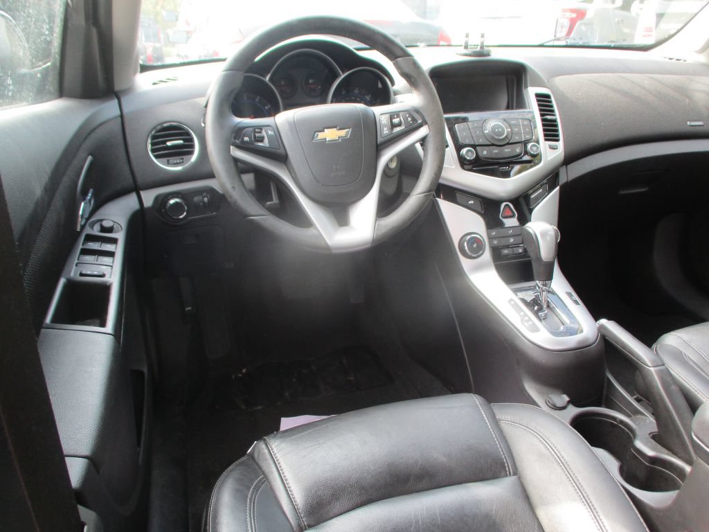 Used 2015 Chevrolet Cruze LT FWD image 8