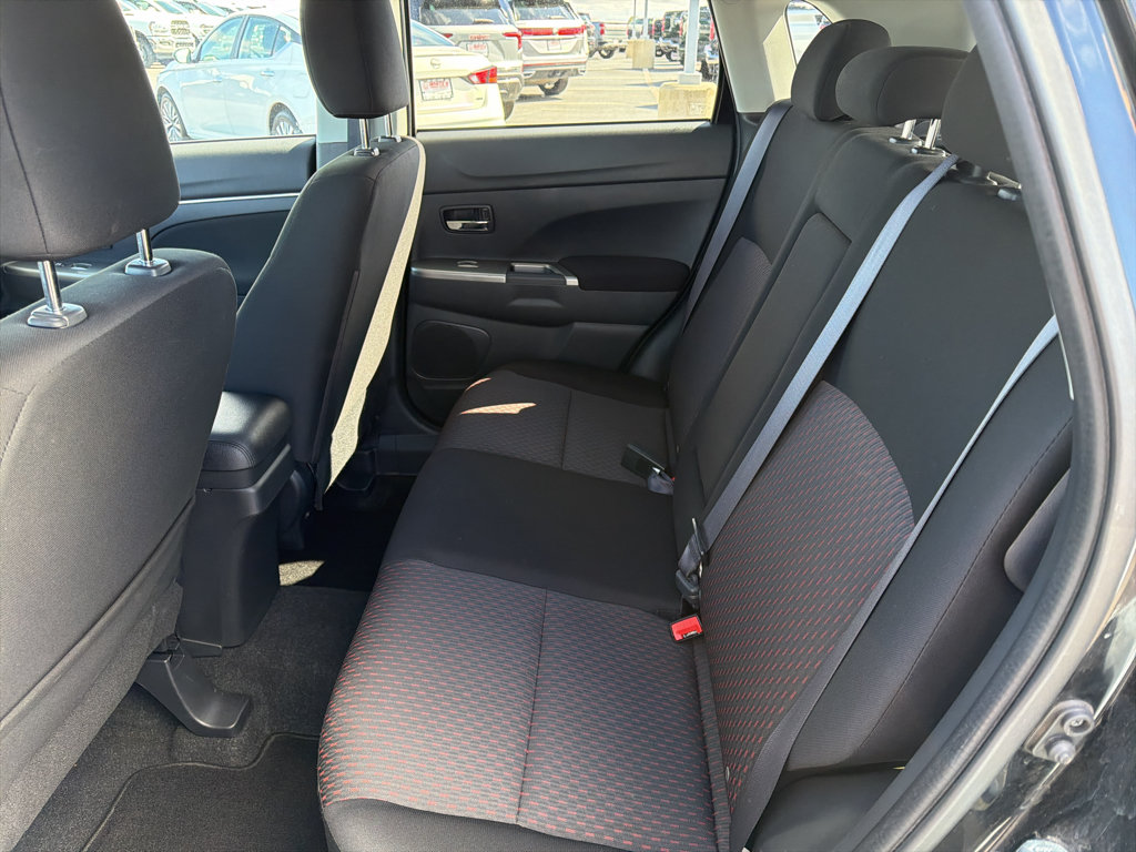 Used 2019 Mitsubishi Outlander Sport SE AWD/4WD image 14