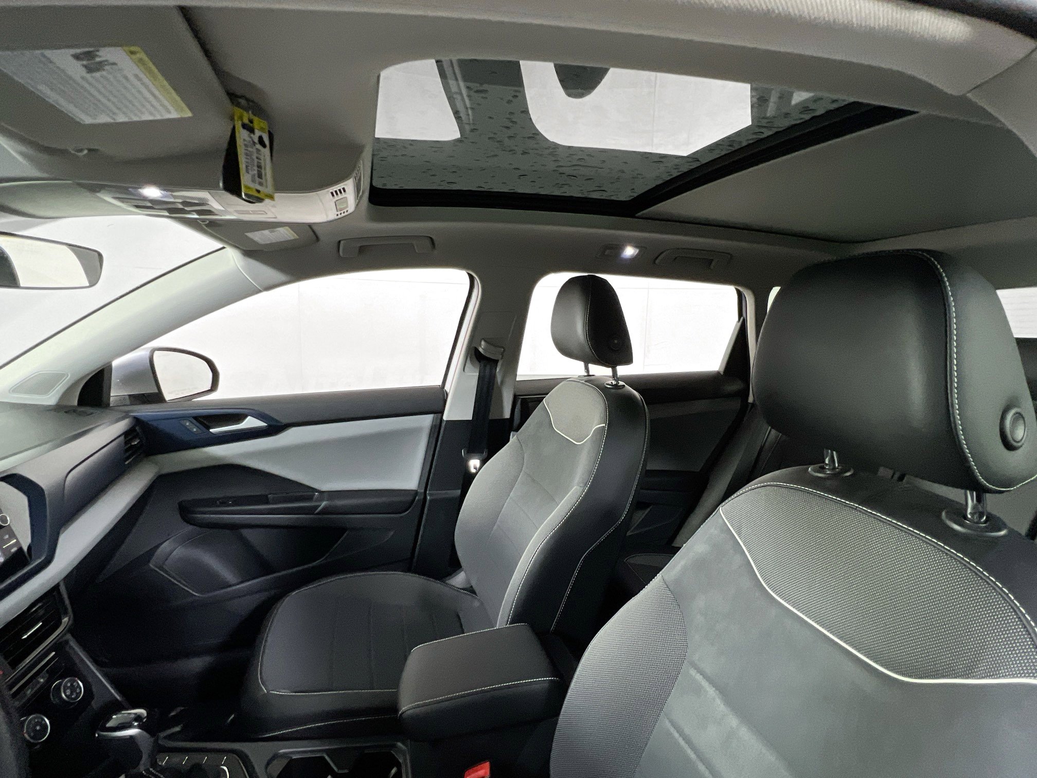 Used 2023 Volkswagen Taos SE AWD/4WD image 21