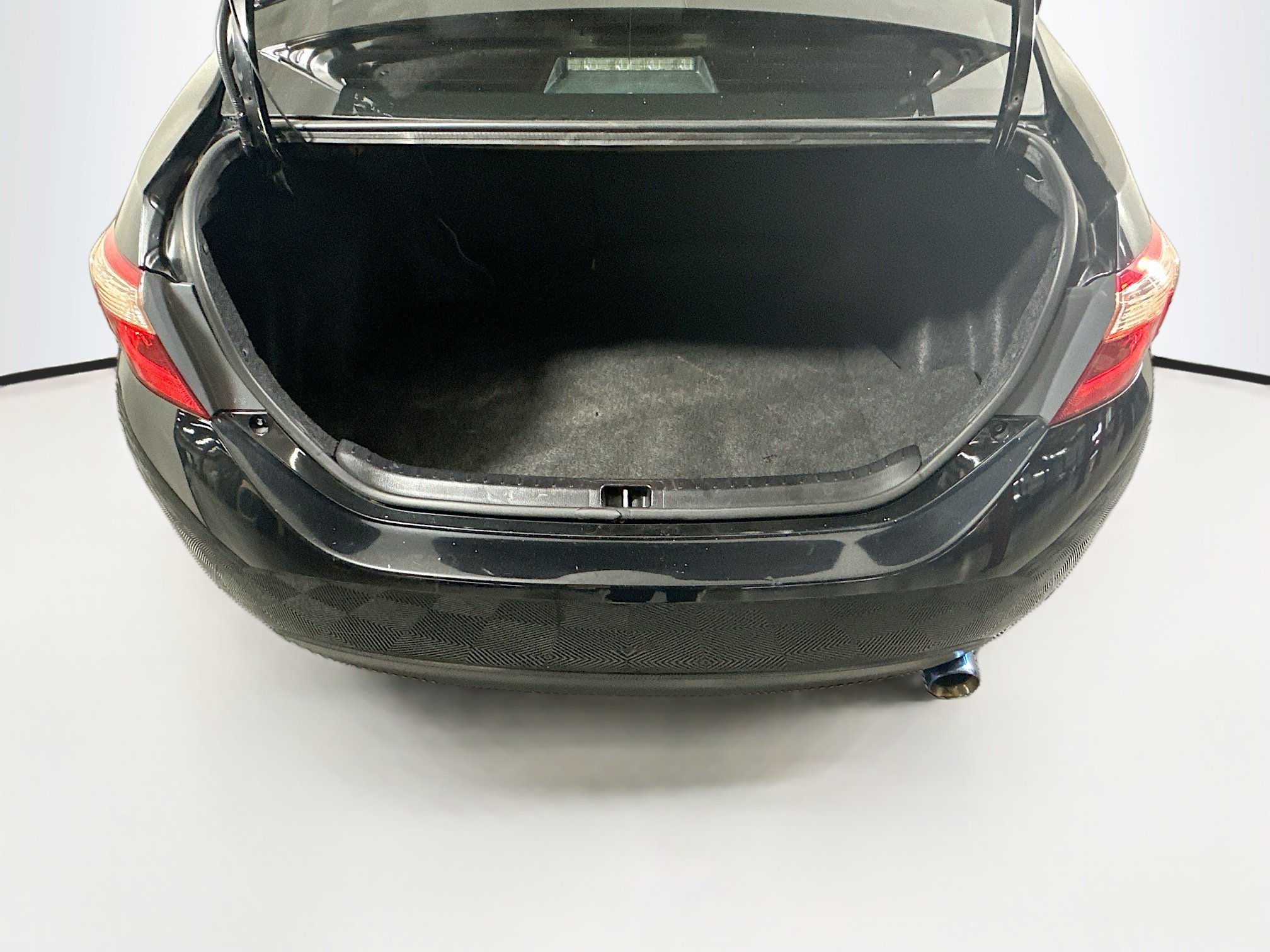 Used 2019 Toyota Corolla LE FWD image 30