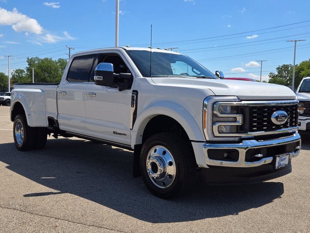 Used 2023 Ford F450 Lariat w/ Lariat Ultimate Package AWD/4WD image 3