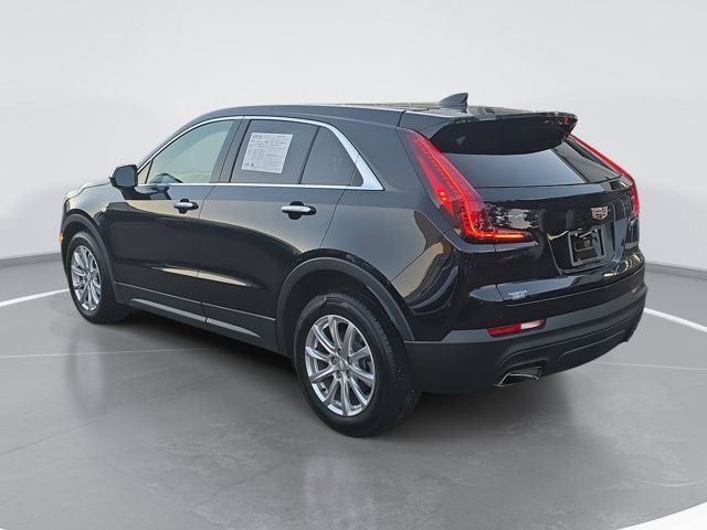Used 2020 Cadillac XT4 Luxury w/ Cold Weather Package image 5