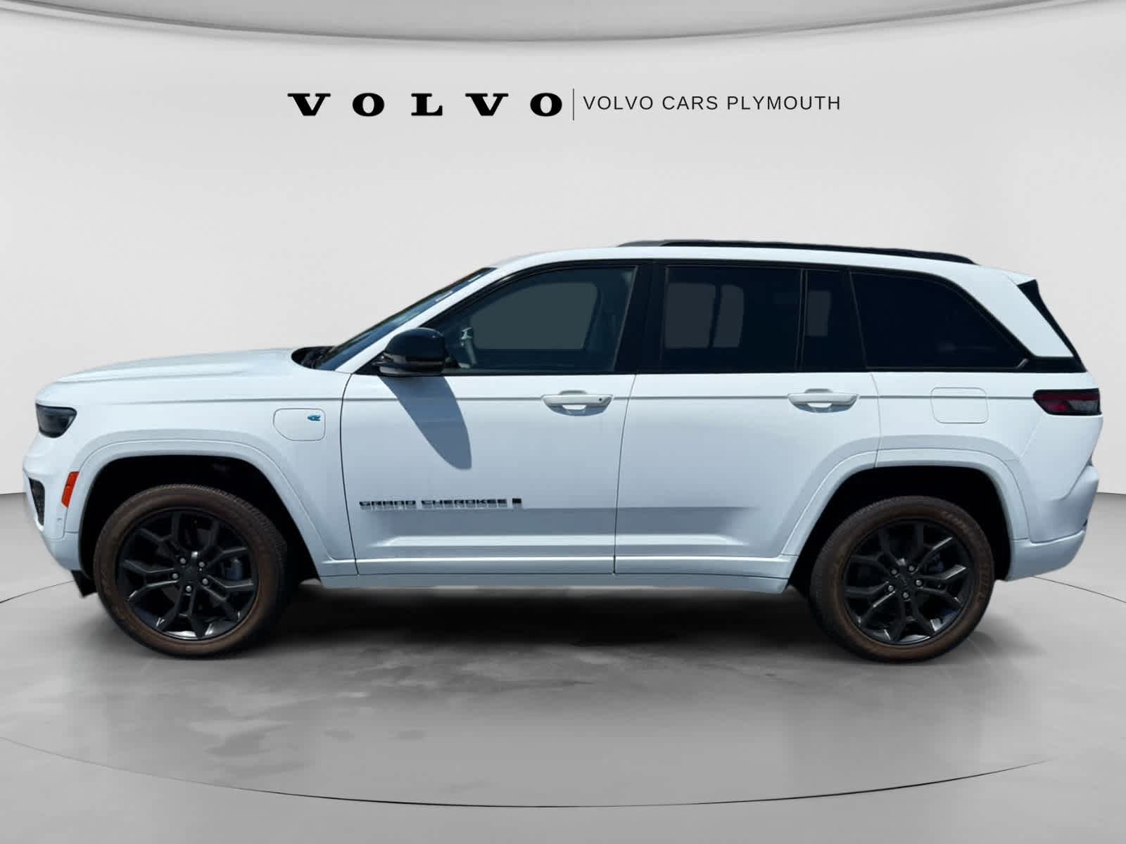 Used 2023 Jeep Grand Cherokee 30th Anniversary AWD/4WD image 5