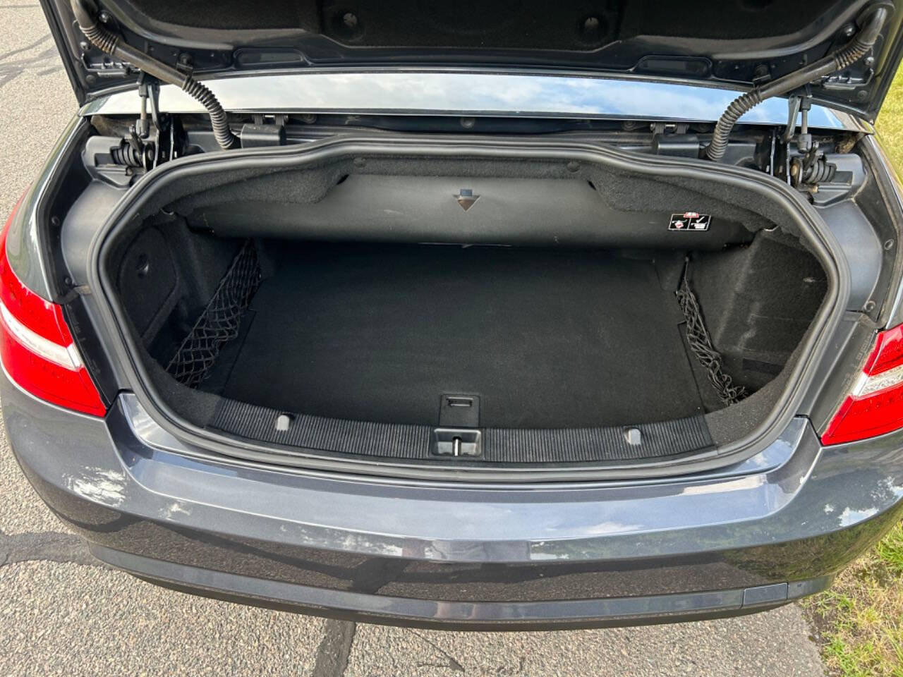 Used 2013 Mercedes-Benz E 550 Cabriolet image 30