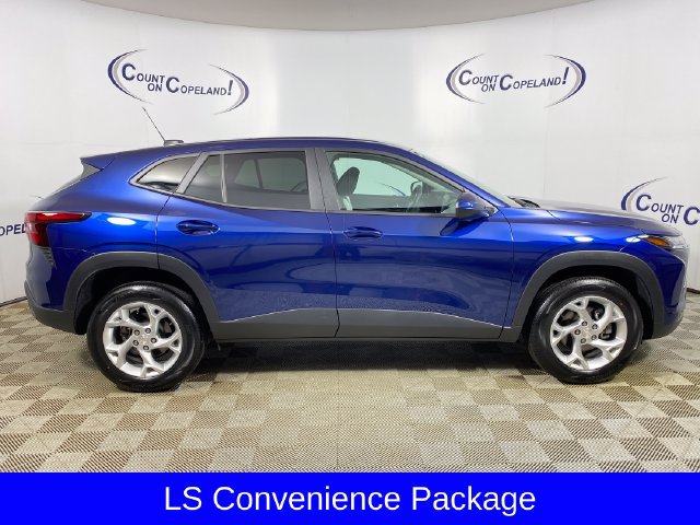 Certified 2024 Chevrolet Trax LS w/ LS Convenience Package FWD image 9