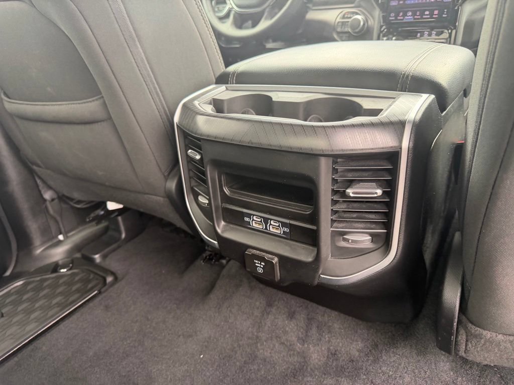 Used 2025 RAM 1500 Big Horn AWD/4WD image 35
