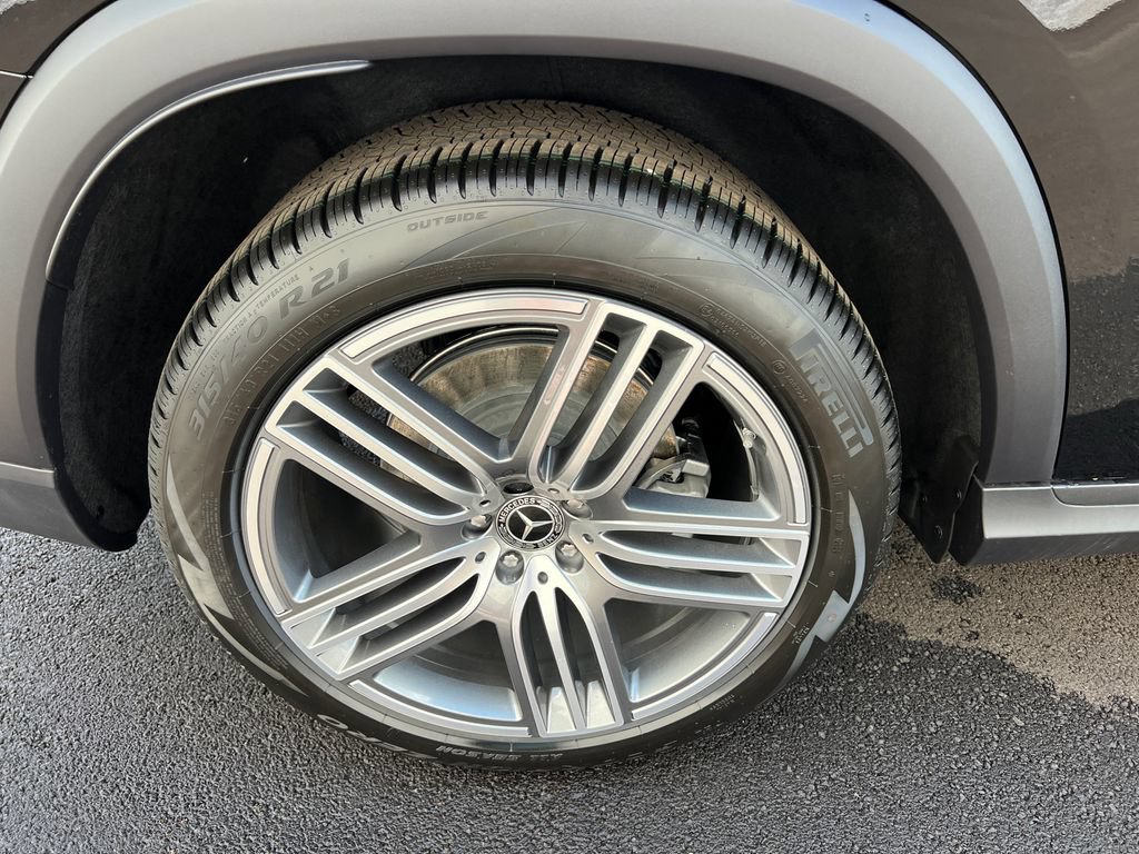 New 2026 Mercedes-Benz GLS 450 4MATIC image 37