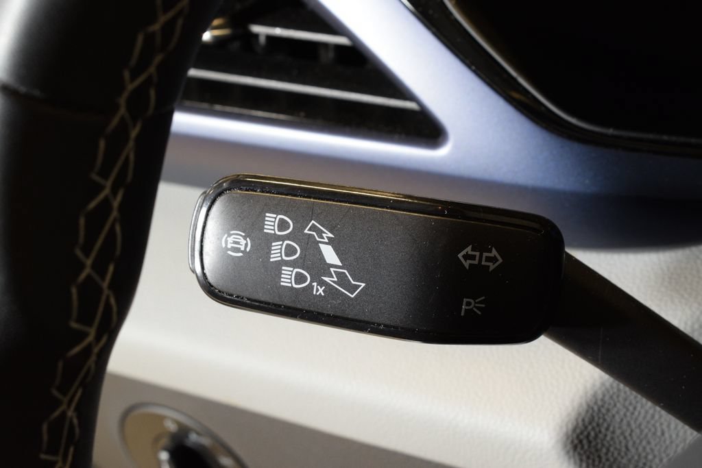 Used 2023 Volkswagen Taos SE AWD/4WD image 18