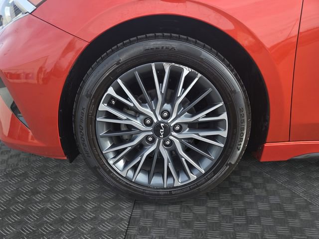 Used 2023 Kia Forte GT-Line image 33