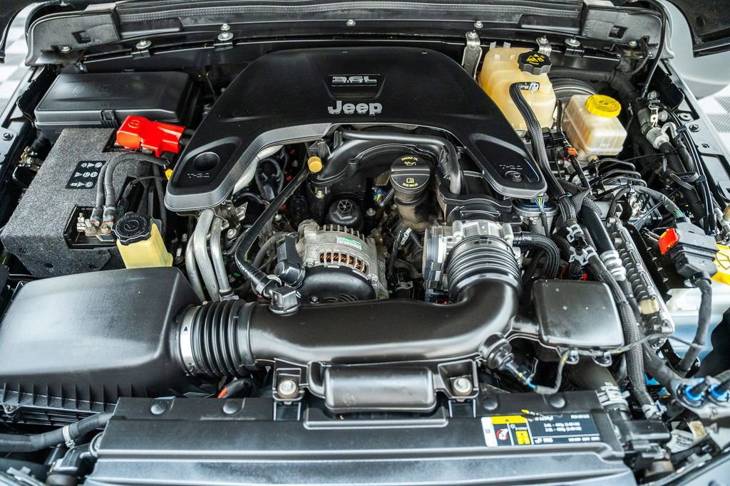 Used 2018 Jeep Wrangler Unlimited Sport S image 21