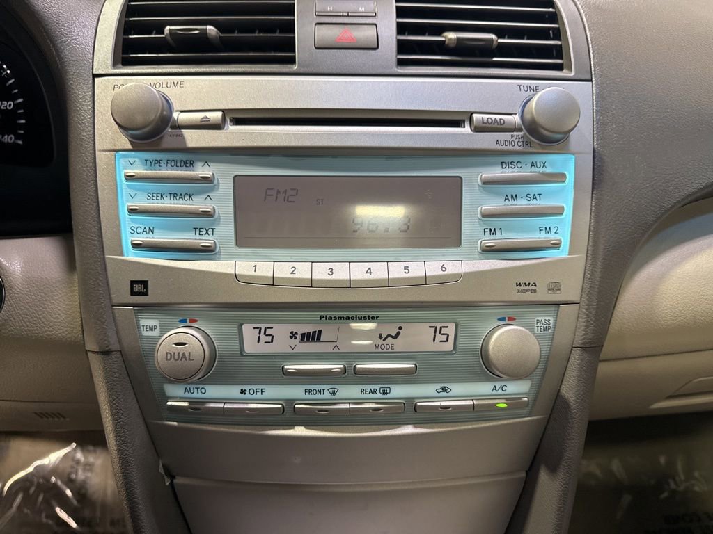 Used 2009 Toyota Camry Hybrid image 16