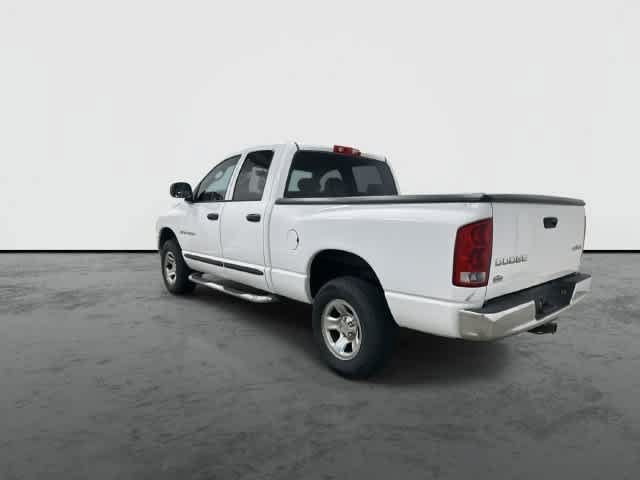 Used 2004 Dodge Ram 1500 Truck ST AWD/4WD image 2