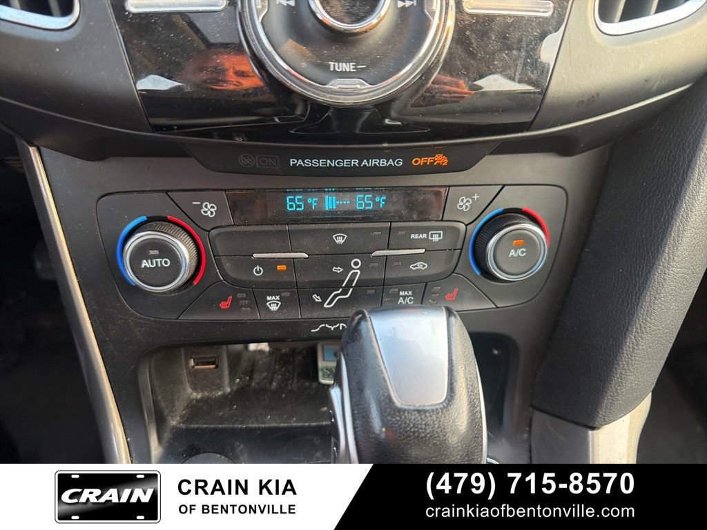 Used 2018 Ford Focus Titanium image 22