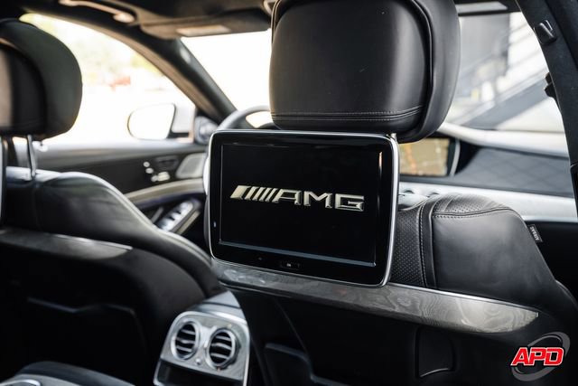 Used 2014 Mercedes-Benz S 63 AMG 4MATIC Sedan image 2