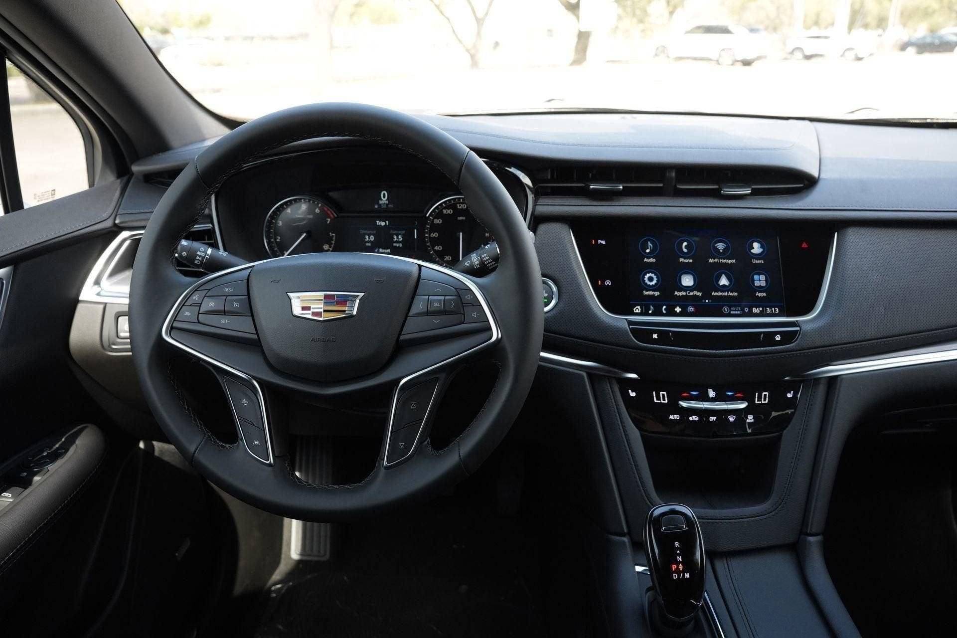 New 2026 Cadillac XT5 Luxury w/ LPO, Floor Liner Package image 9