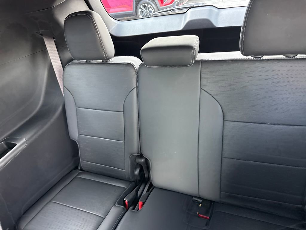 Used 2025 Buick Enclave Sport Touring image 28