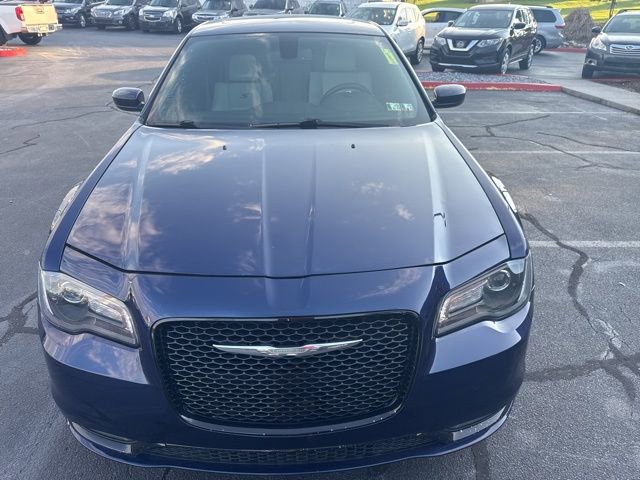 Used 2017 Chrysler 300 S image 4