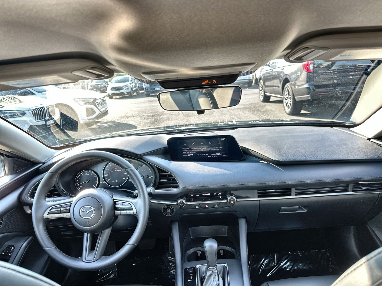 Used 2023 MAZDA MAZDA3 s FWD image 24