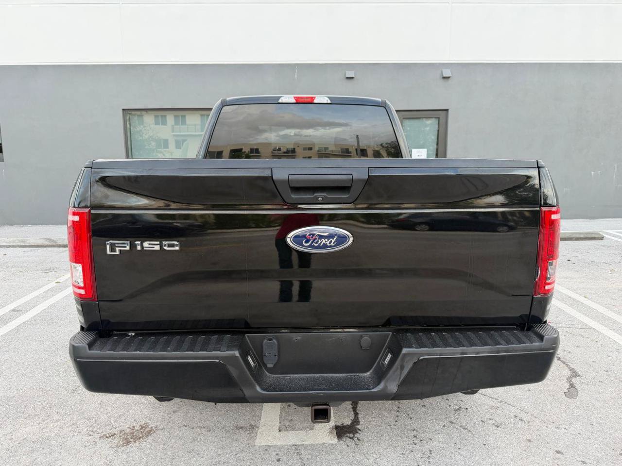 Used 2017 Ford F150 XL w/ Equipment Group 101A Mid RWD image 9