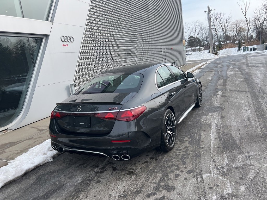 Used 2025 Mercedes-Benz E 53 AMG e 4MATIC Sedan image 28