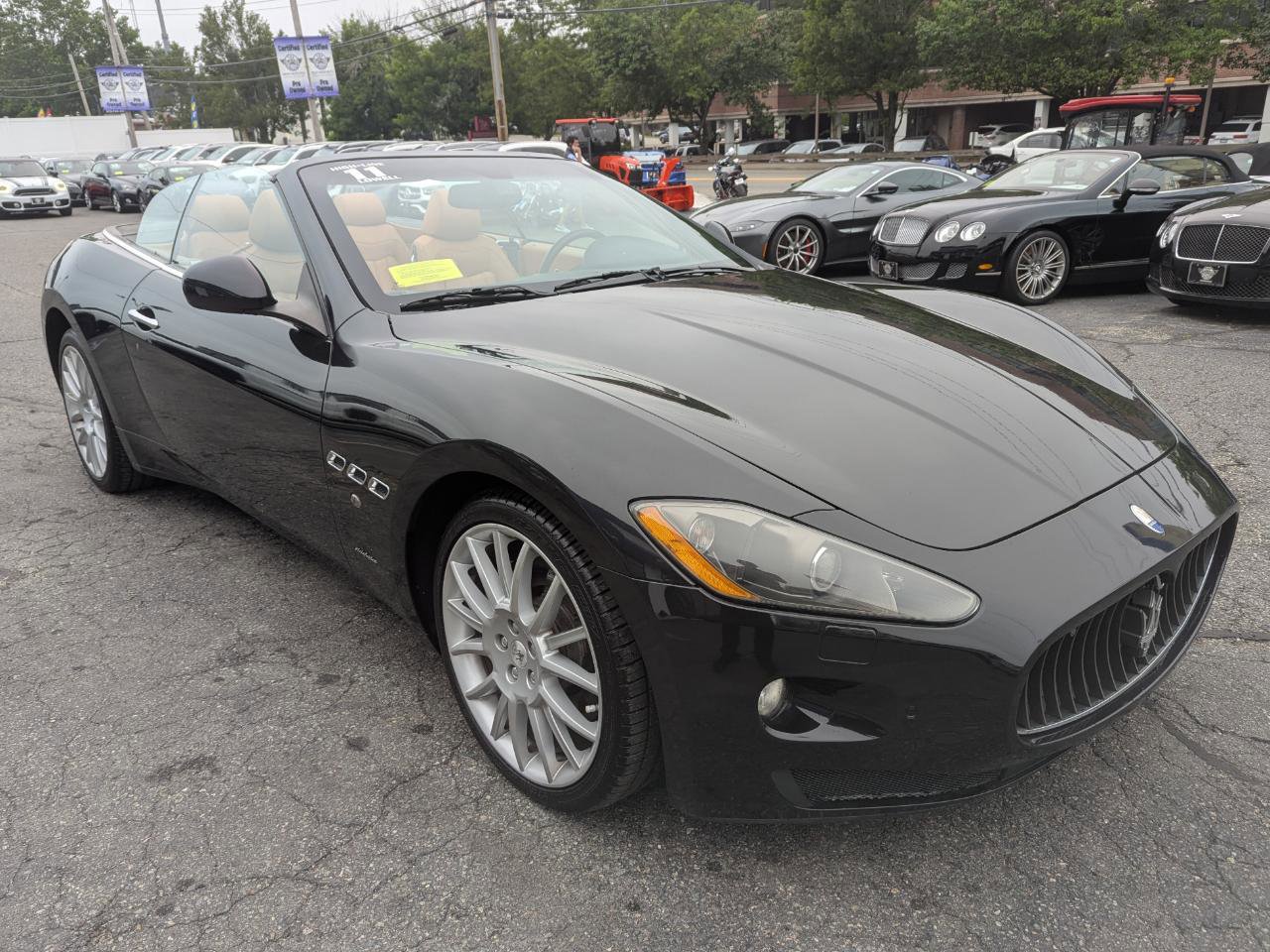 Used 2011 Maserati GranTurismo Convertible RWD image 38