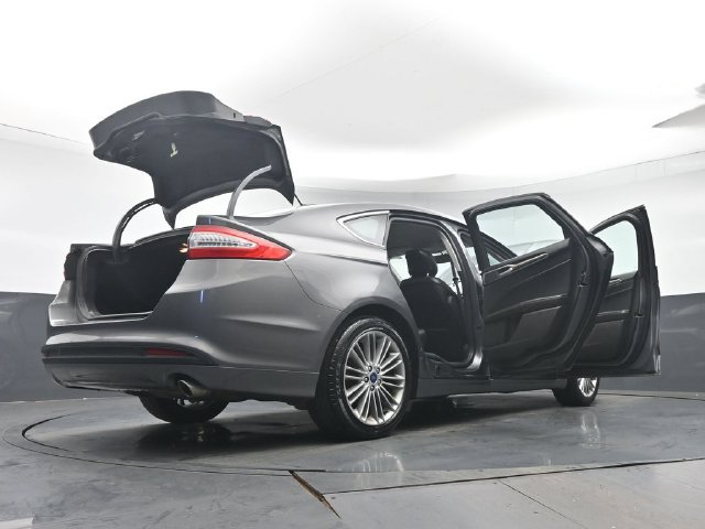 Used 2014 Ford Fusion SE w/ Equipment Group 202A FWD image 43