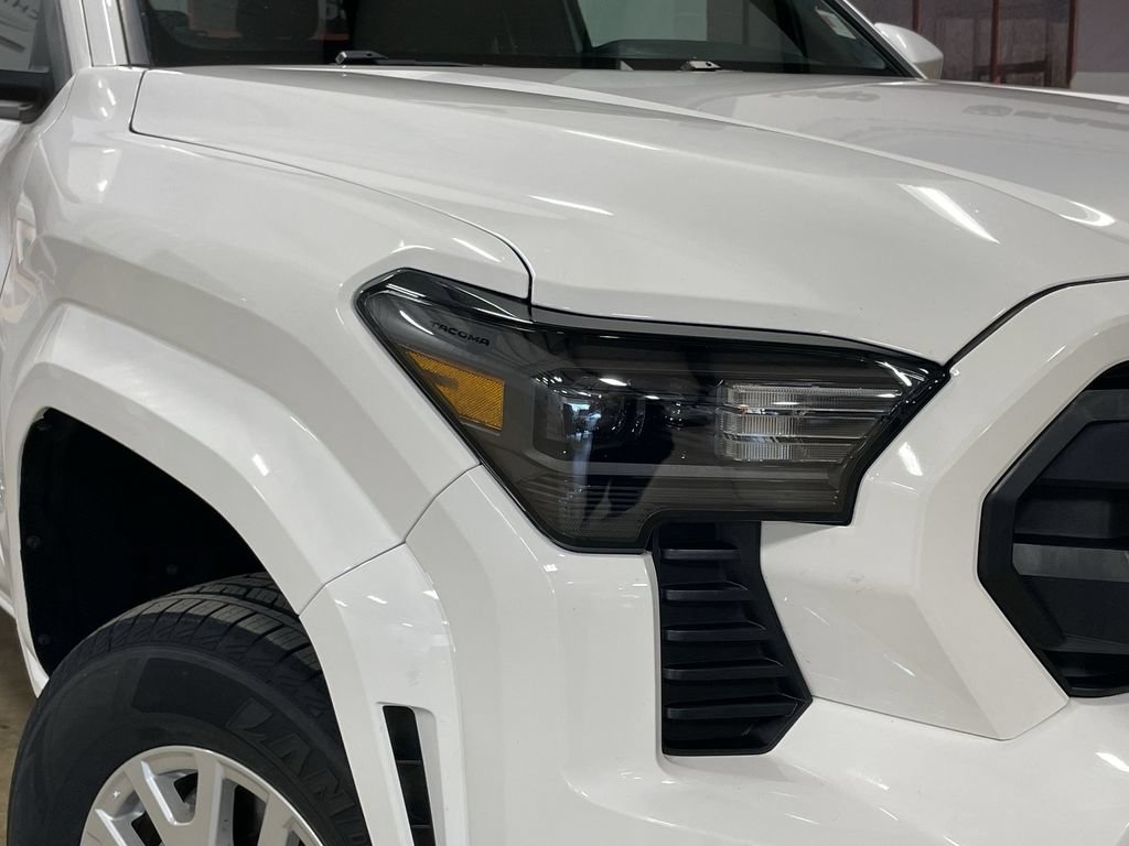 Used 2024 Toyota Tacoma SR5 RWD image 10