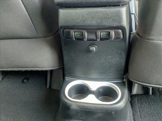 Used 2018 Jeep Wrangler Unlimited Sahara w/ Connectivity Group image 23