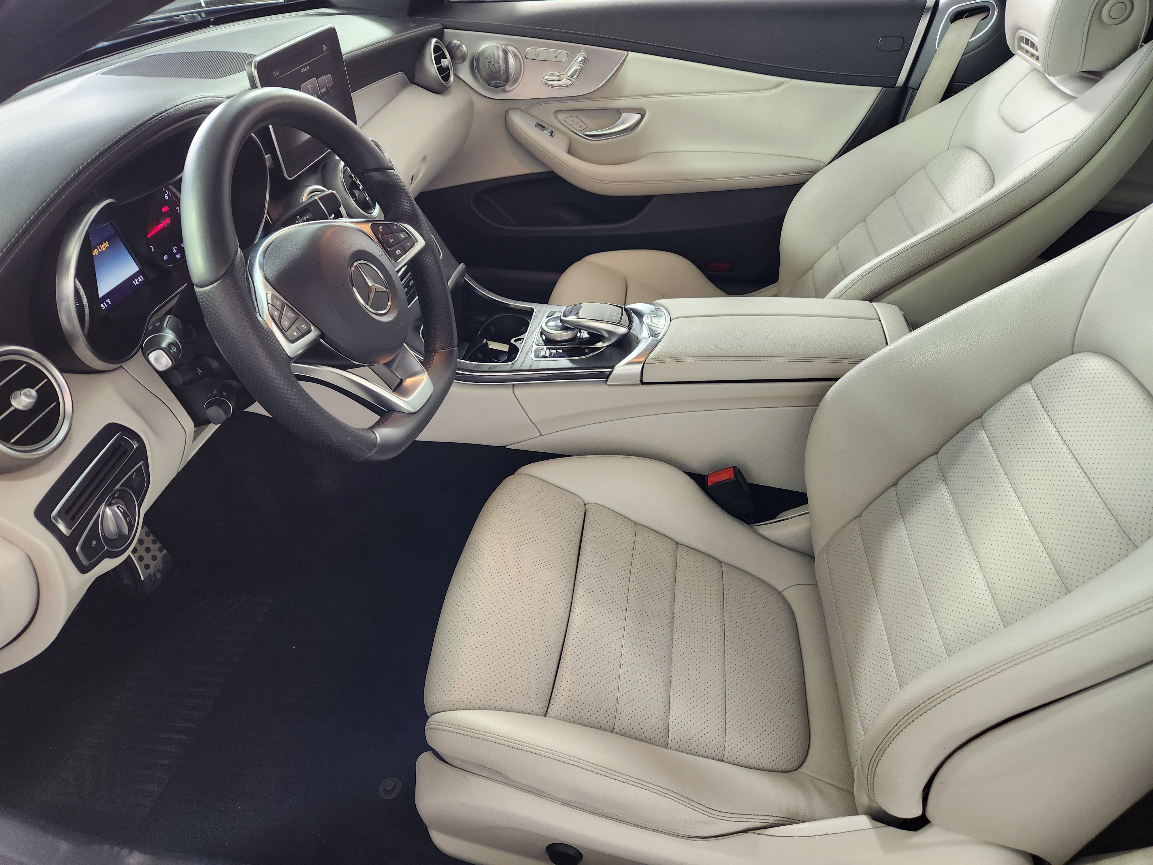 Used 2017 Mercedes-Benz C 300 4MATIC Cabriolet image 11